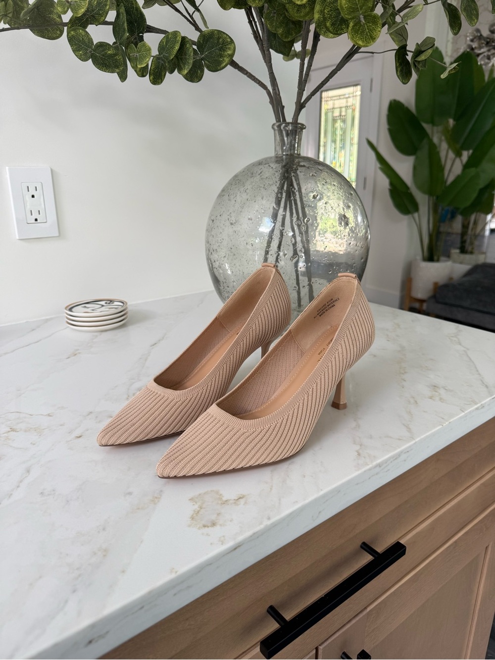 Never Worn Marshalls Nude Ribbed Pointed Toe Memory Foam Mid-Heels